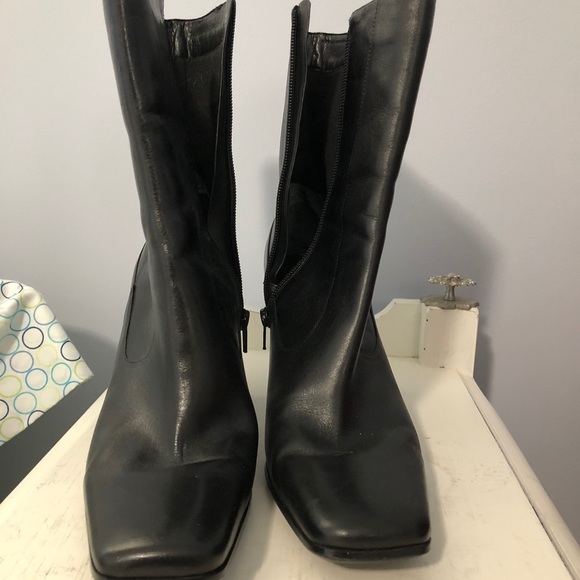 Nine West boots - Picture 2 of 7